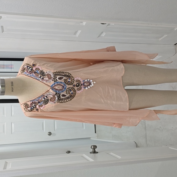 โจ Boho Embellished Sheer Tunic Top โ Delicate Embroidery & Rhinestones โจ - Picture 6 of 8
